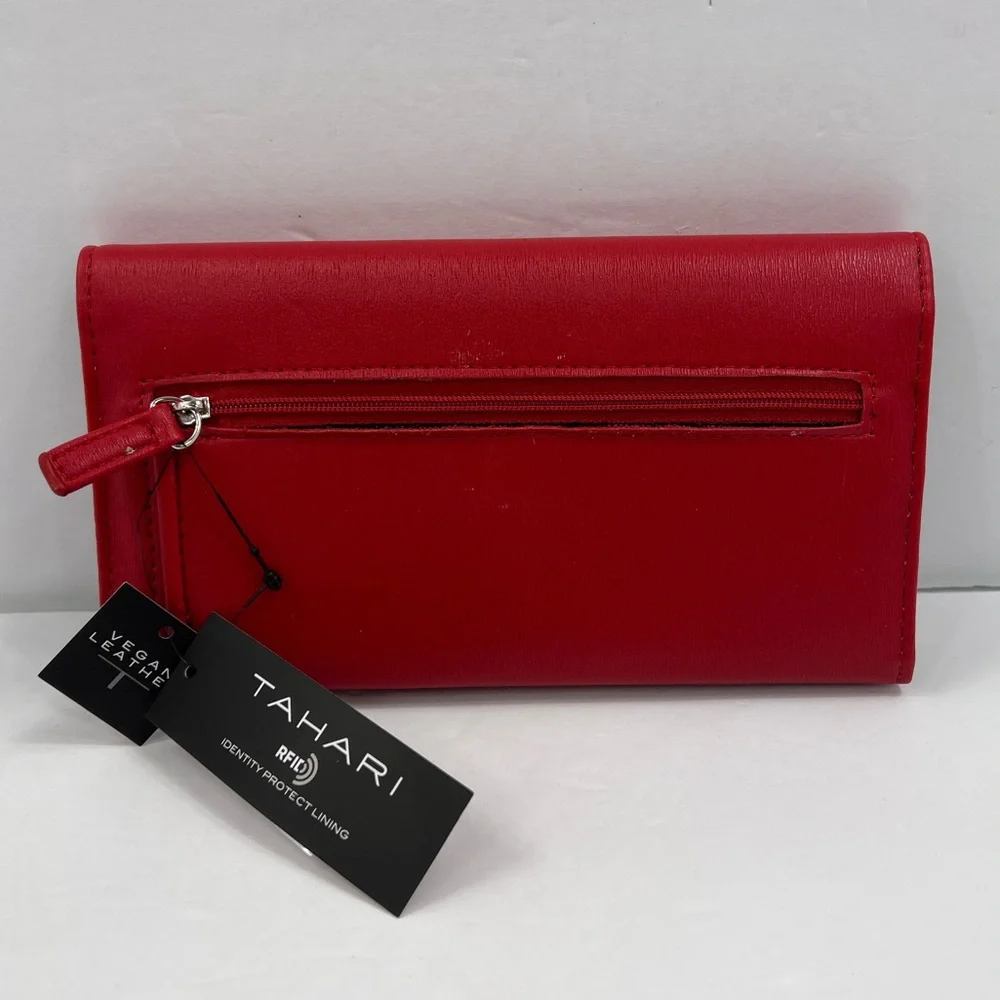 ⭐️TAHARI💯 WOMENS RED, WALLET, VEGAN LEATHER, RFID PROTECTED LINING - Picture 2 of 16